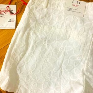 White flower embroidered shorts